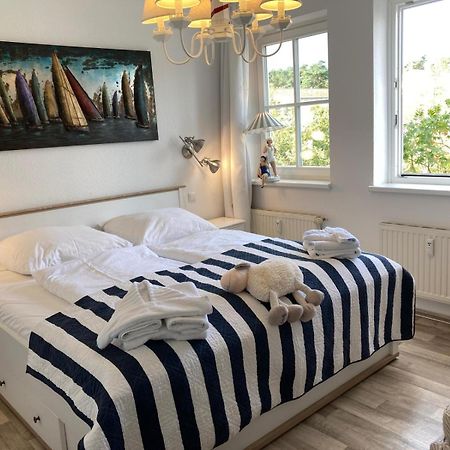 Fewo Strandstrasse - Fuehrt Auf Die Schoene Ostsee-Seebruecke Kuehlungsborn Ngoại thất bức ảnh